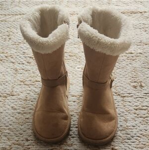 Michael Kors MK Cozy Fur-lined Boots